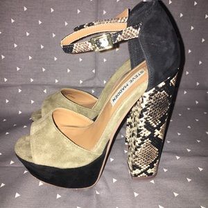 Steve Madden Platforms Sz 5